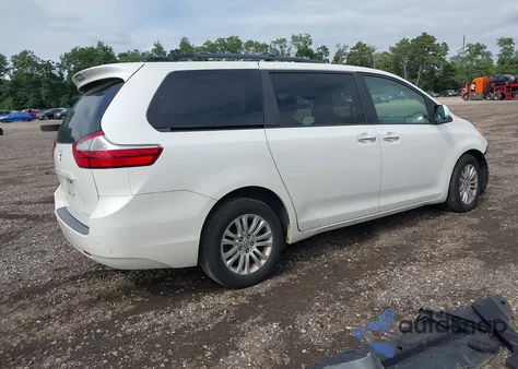 2015 Toyota Sienna Xle 8 Passenger из США, поврежденный, VIN 5TDYK3DC2FS530821